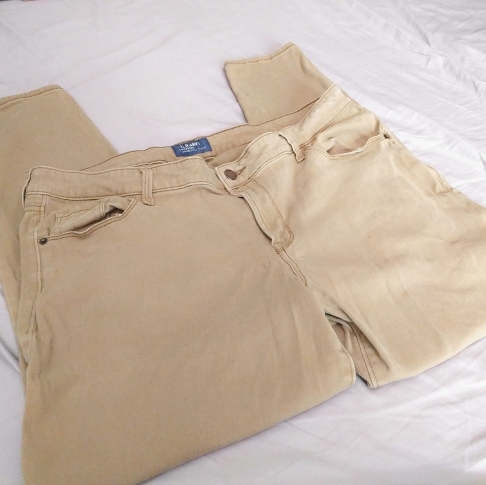 💥2/$10💥 Stretchy khaki tan Rockstar jeans